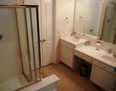1606 Mapleleaf Fall - Photo Thumbnail 14