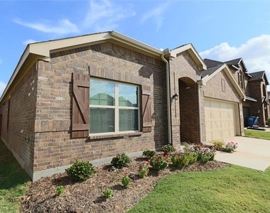 2437 Opaline Drive - Photo Thumbnail 8