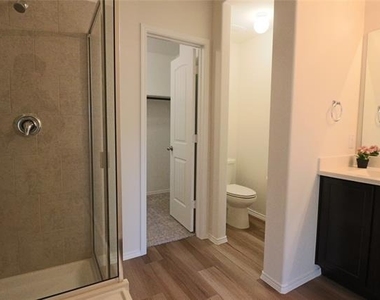 2437 Opaline Drive - Photo Thumbnail 24