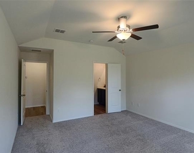 2437 Opaline Drive - Photo Thumbnail 21
