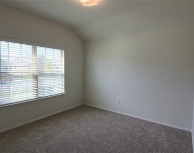 2437 Opaline Drive - Photo Thumbnail 30