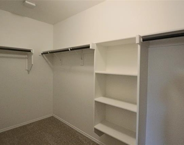 2437 Opaline Drive - Photo Thumbnail 26