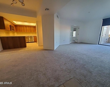 4200 N Miller Road - Photo Thumbnail 7