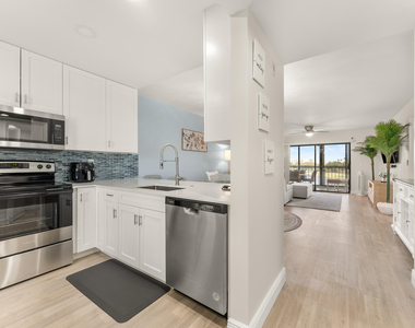 14500 Stirling Way - Photo Thumbnail 3