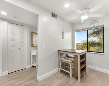 14500 Stirling Way - Photo Thumbnail 2