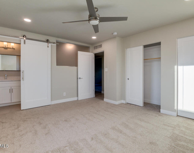 554 W 19th Street - Photo Thumbnail 28