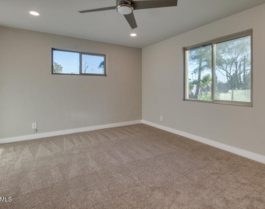 554 W 19th Street - Photo Thumbnail 30