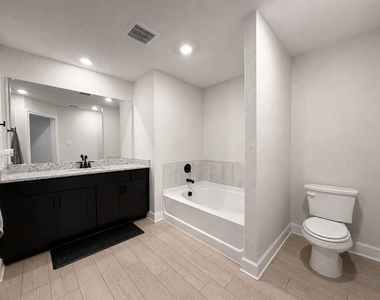 1205 Ginsburg Lane - Photo Thumbnail 12
