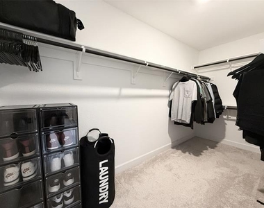1205 Ginsburg Lane - Photo Thumbnail 15