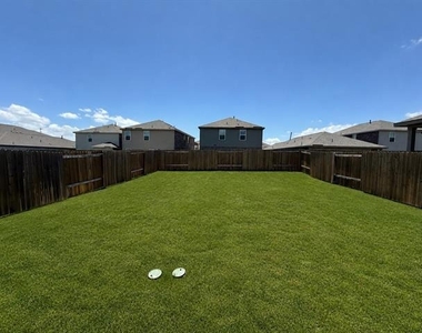 1205 Ginsburg Lane - Photo Thumbnail 24