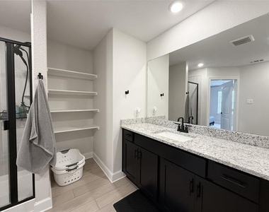 1205 Ginsburg Lane - Photo Thumbnail 13