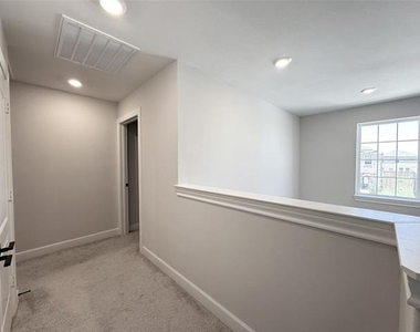 1205 Ginsburg Lane - Photo Thumbnail 23