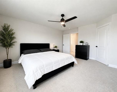 1205 Ginsburg Lane - Photo Thumbnail 9