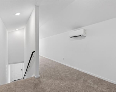 1031 Bishop Creek Drive - Photo Thumbnail 17