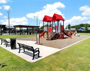 1031 Bishop Creek Drive - Photo Thumbnail 31