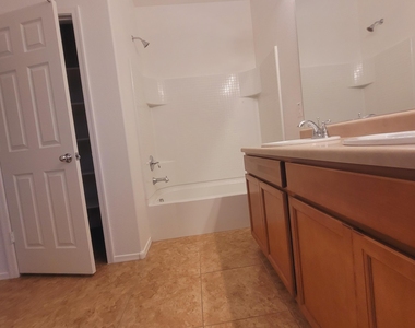23204 N 175th Lane - Photo Thumbnail 17
