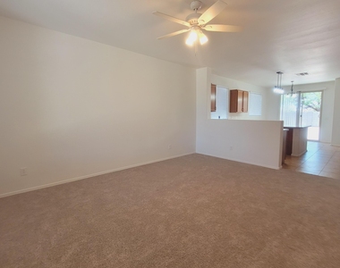 23204 N 175th Lane - Photo Thumbnail 8