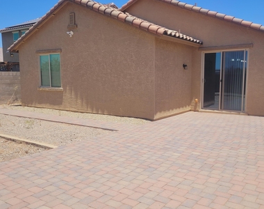 23204 N 175th Lane - Photo Thumbnail 2