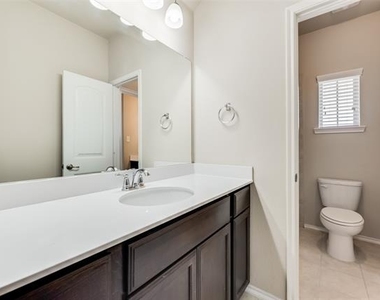 9825 Prairie Dog Lane - Photo Thumbnail 12