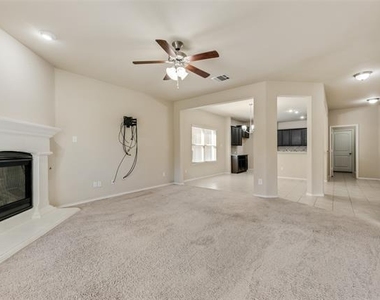 9825 Prairie Dog Lane - Photo Thumbnail 3