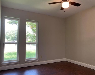 161 S Heartz Road - Photo Thumbnail 7