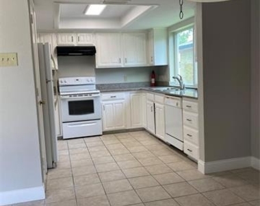 161 S Heartz Road - Photo Thumbnail 3