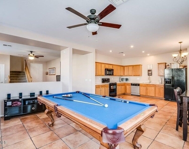 16429 W Remuda Drive - Photo Thumbnail 8