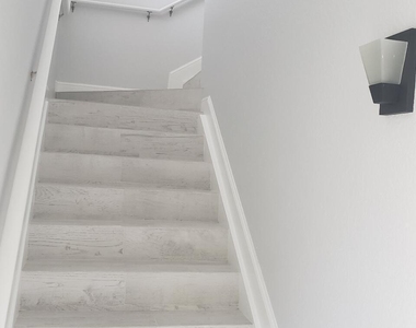 1005 Belmont Place - Photo Thumbnail 26