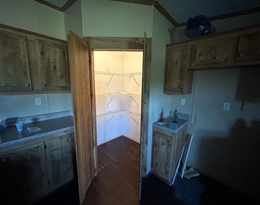 6105 Eagle Court - Photo Thumbnail 9