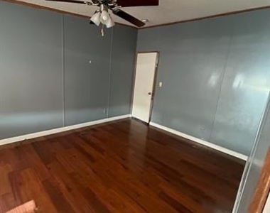 6105 Eagle Court - Photo Thumbnail 24