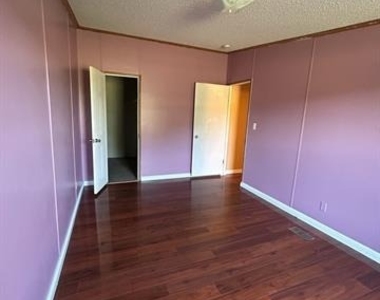 6105 Eagle Court - Photo Thumbnail 17