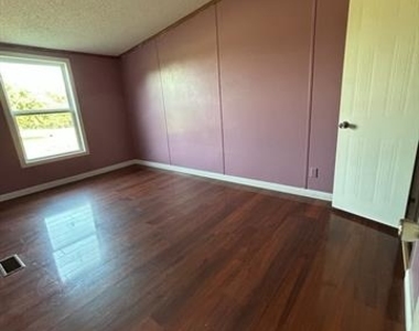 6105 Eagle Court - Photo Thumbnail 16