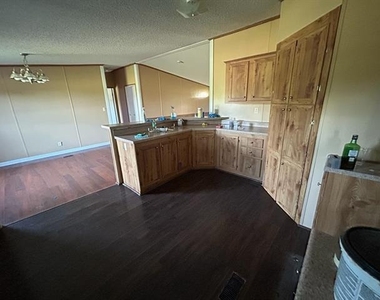 6105 Eagle Court - Photo Thumbnail 8