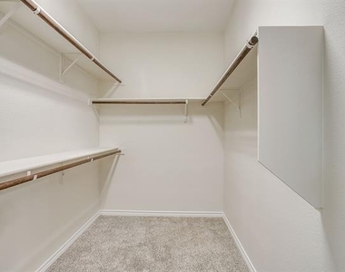 3801 Weatherstone Drive - Photo Thumbnail 25