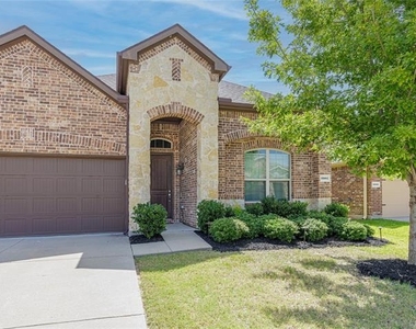 3901 Shadewell Street - Photo Thumbnail 5