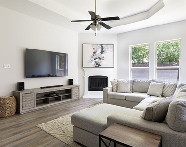 3901 Shadewell Street - Photo Thumbnail 9
