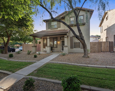 3678 E Yeager Court - Photo Thumbnail 2