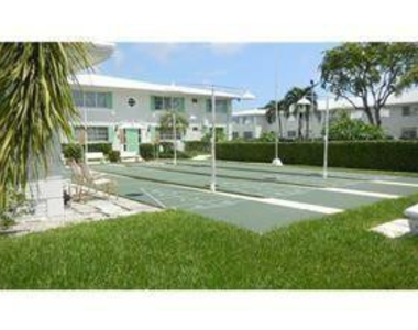 1851 Ne 62nd Street - Photo Thumbnail 13