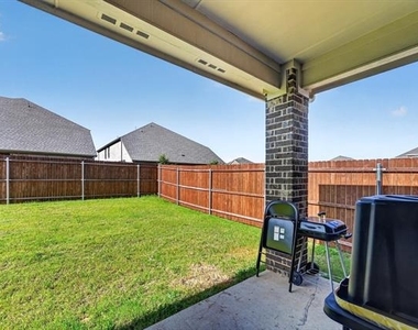 10121 High Grade Drive - Photo Thumbnail 27