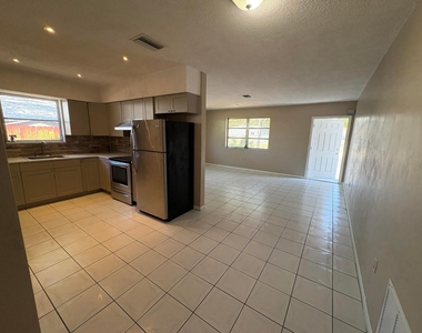 6111 Sw 31st Street - Photo Thumbnail 8