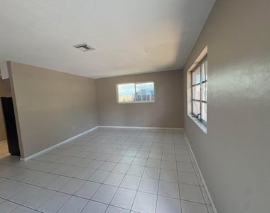 6111 Sw 31st Street - Photo Thumbnail 11