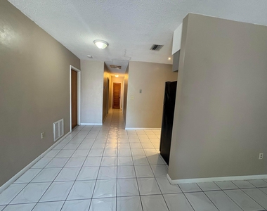 6111 Sw 31st Street - Photo Thumbnail 10