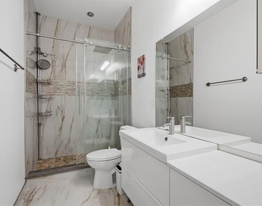 8100 Shasta Drive - Photo Thumbnail 18