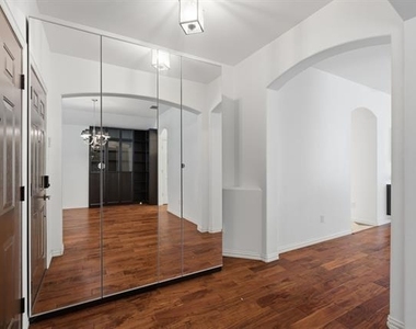 8100 Shasta Drive - Photo Thumbnail 2
