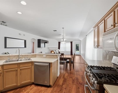 8100 Shasta Drive - Photo Thumbnail 8