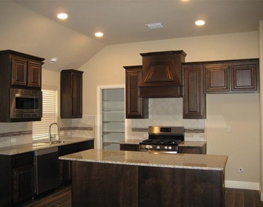 1729 Spoonbill Drive - Photo Thumbnail 2