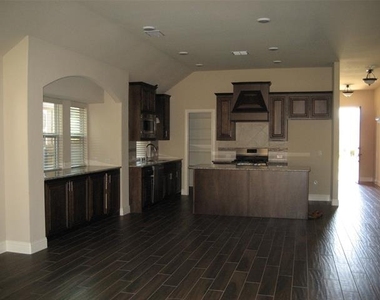 1729 Spoonbill Drive - Photo Thumbnail 7