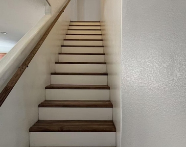 2241 N 95th Avenue - Photo Thumbnail 11