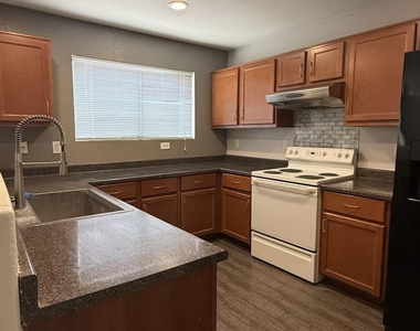 2241 N 95th Avenue - Photo Thumbnail 1