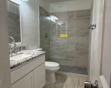 2241 N 95th Avenue - Photo Thumbnail 19